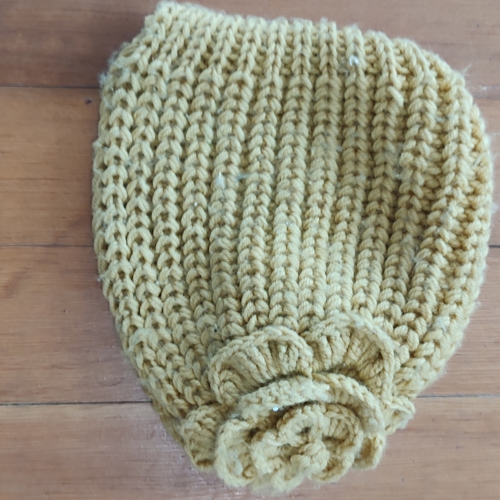 Vintage Style Hand Knit Cloche Hat